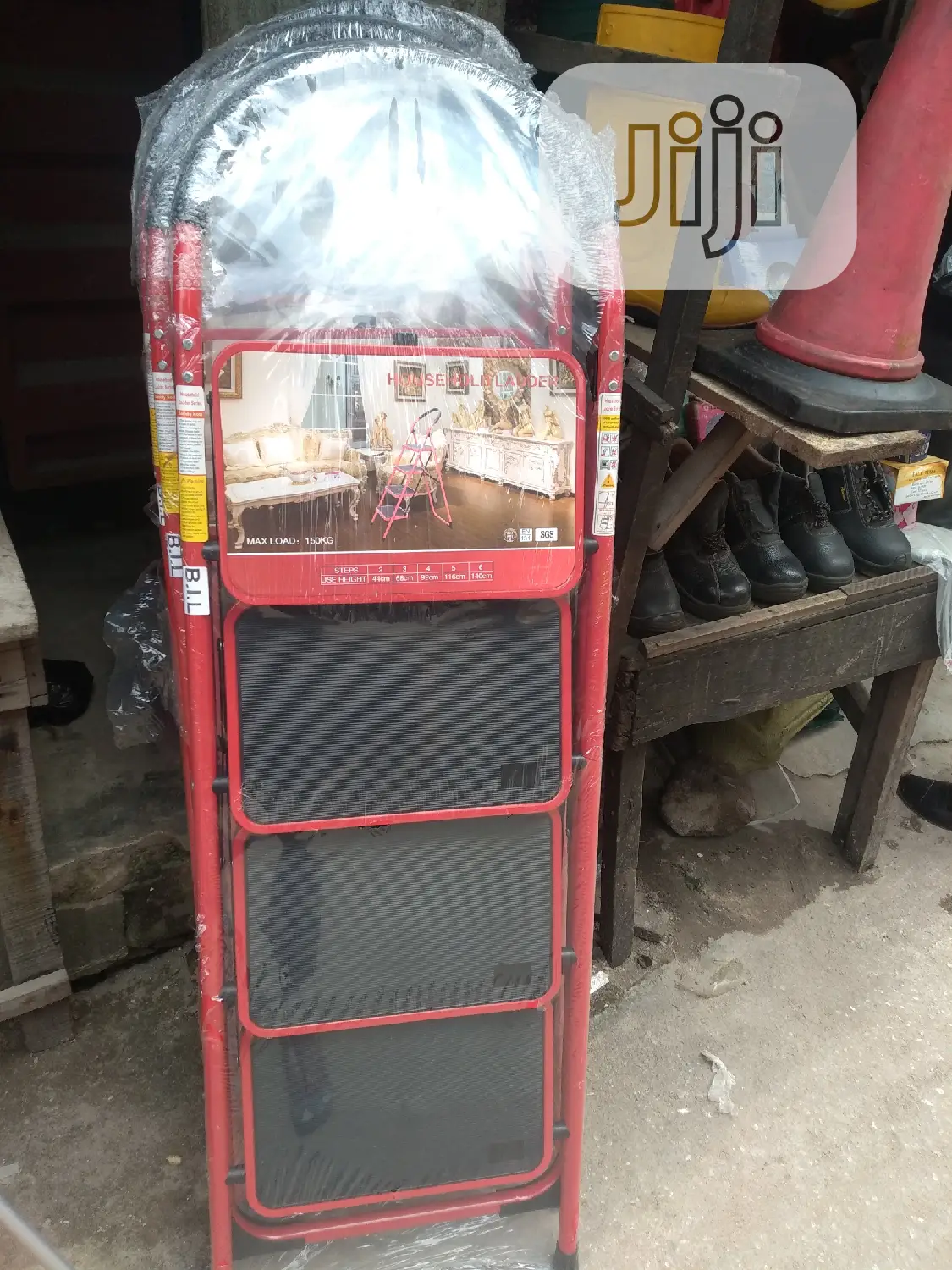 4 Step Ladder