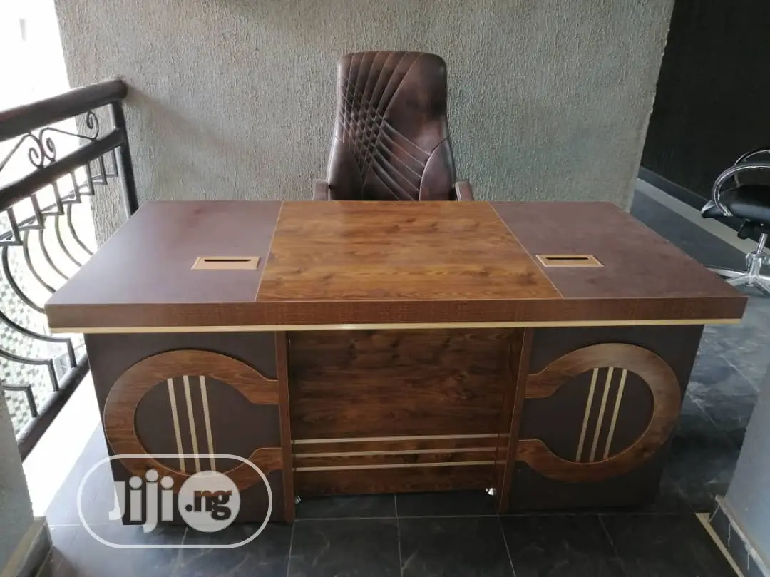 Super Executive Office Table and Chair