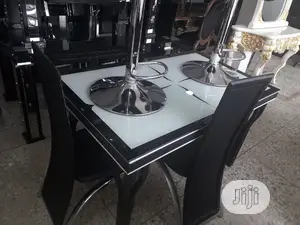 Round Dinning Table