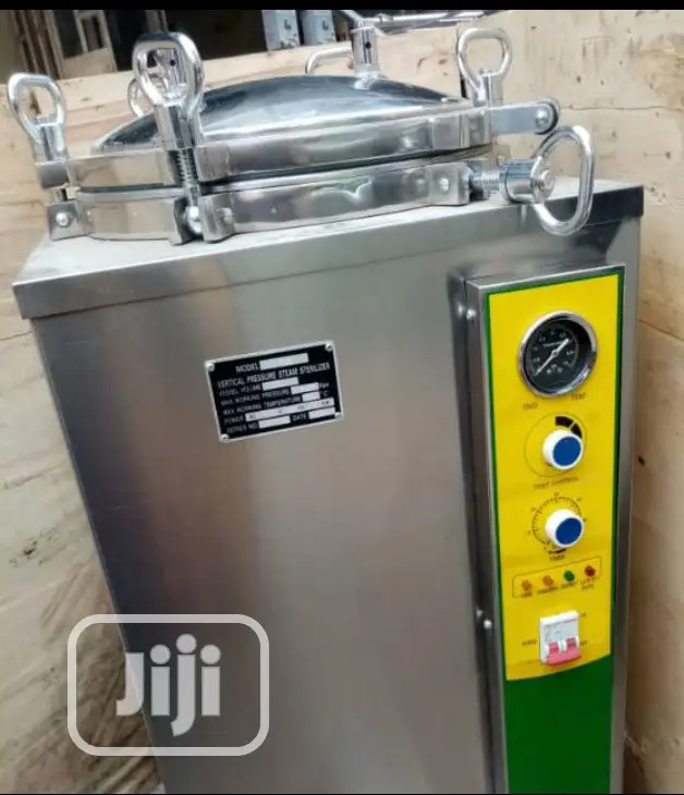 Vertical Autoclave Machine