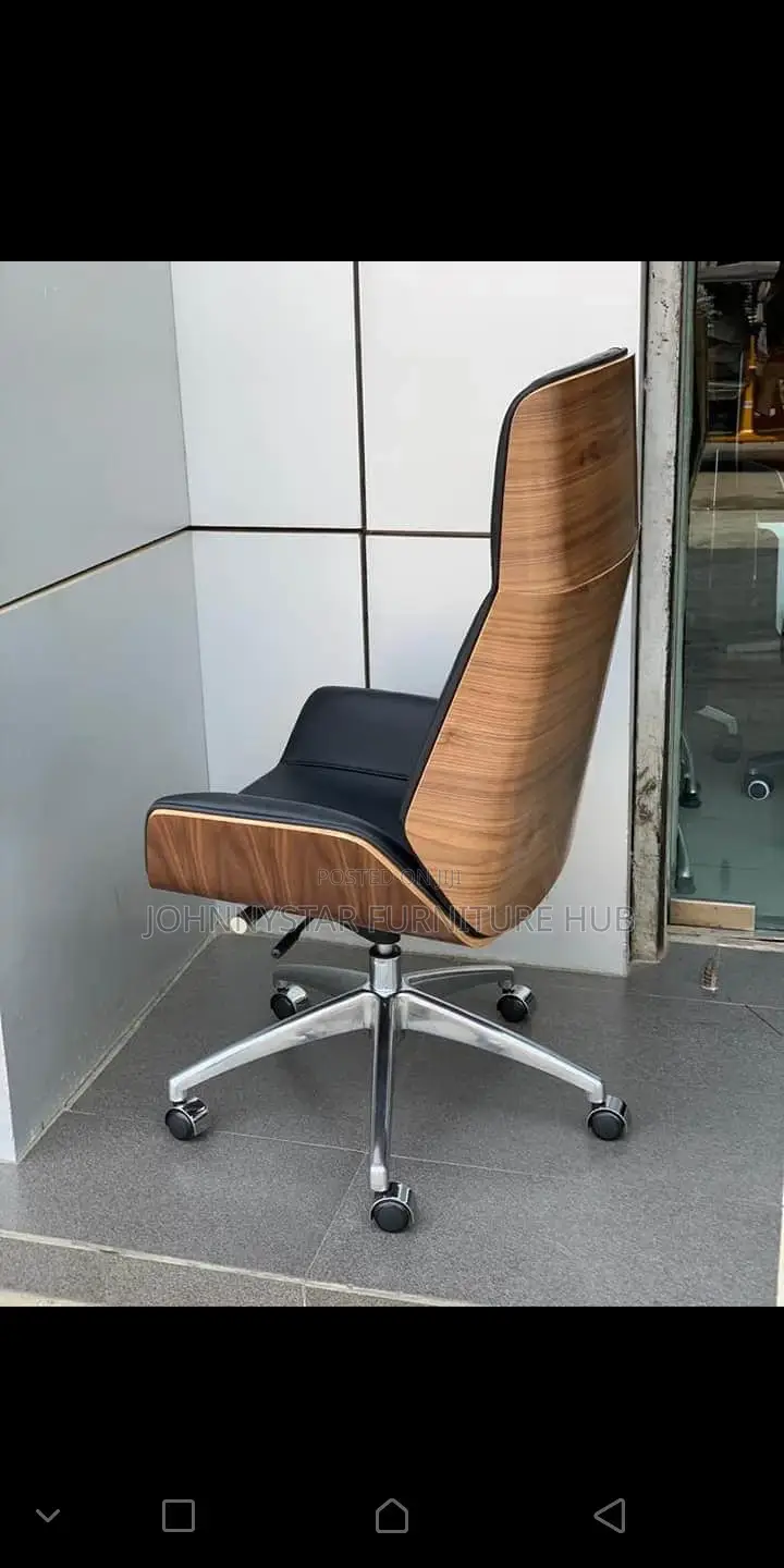 Italian Unique Jackson Executive Office Chairs