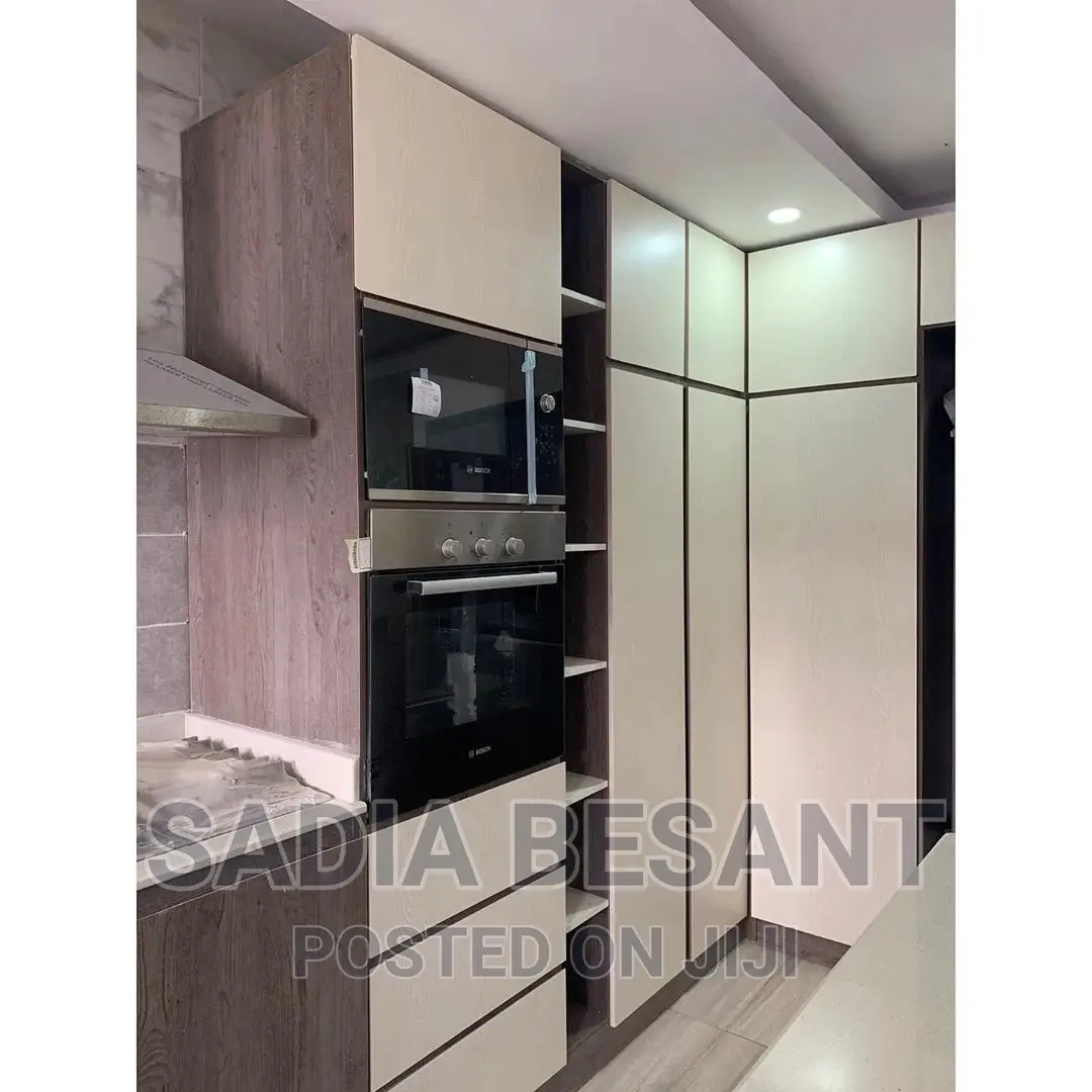 Oak/Offwhite Kitchen Canbinet