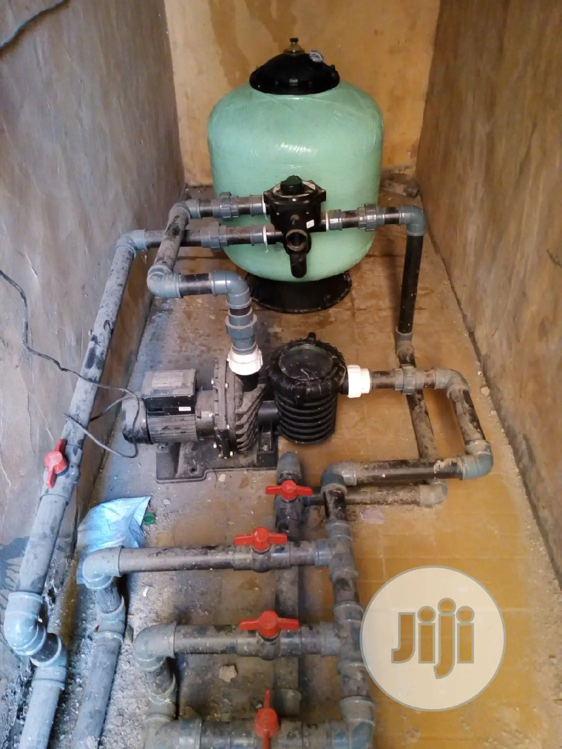 Swimming Pool Construction/ Engineering
