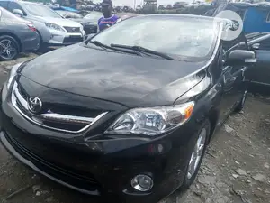 Toyota Corolla 2010 Black
