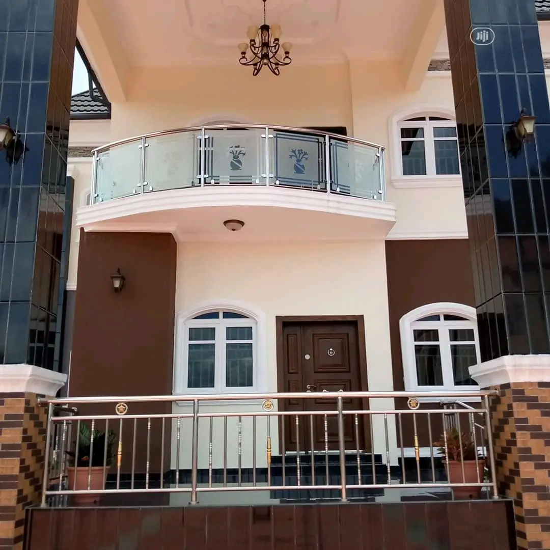 Glass & Lining Handrails