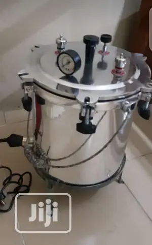 India Autoclave Sterilizing Machine