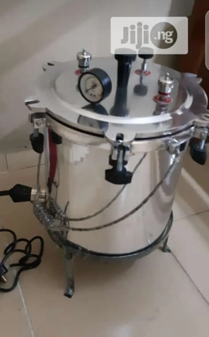 India Autoclave Sterilizing Machine