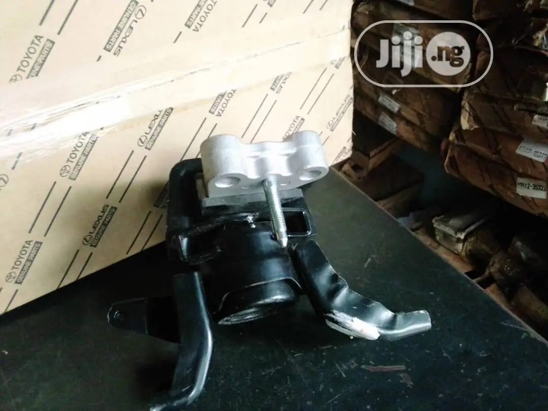 Upper Engine Mounting Toyota Corolla