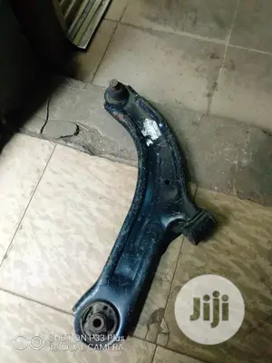 Low Arm Nissan Tiida