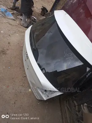 Complete Boot Tokunbo for Toyota Venza Very Neat
