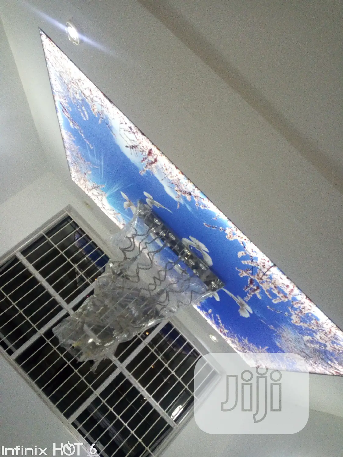 Stretch Ceiling With Light Inside