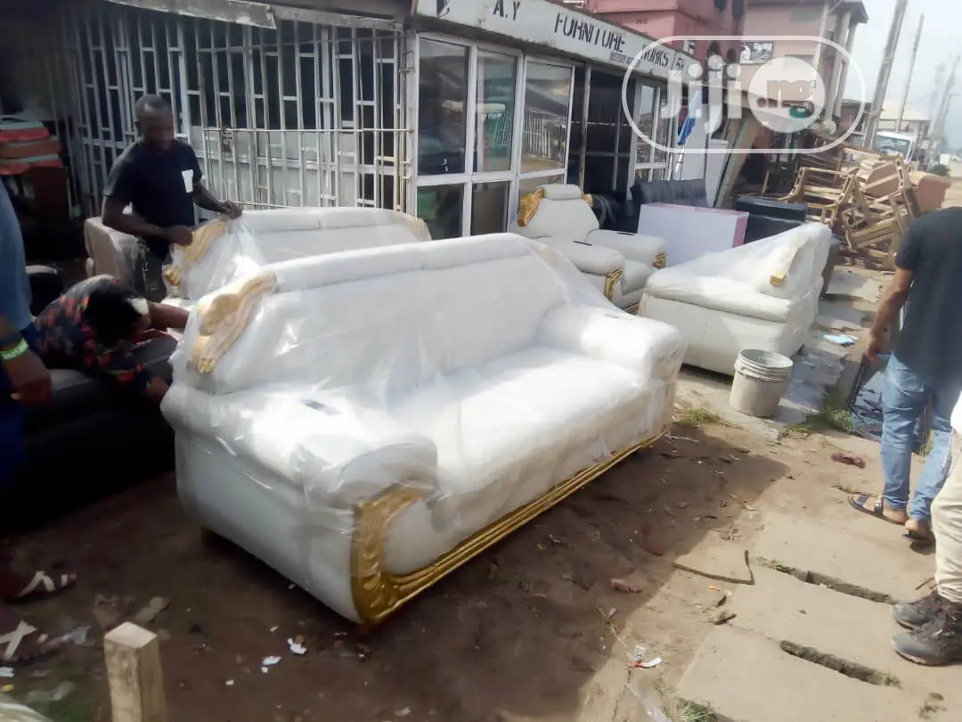 7 Sitters Well Foamed Sofas