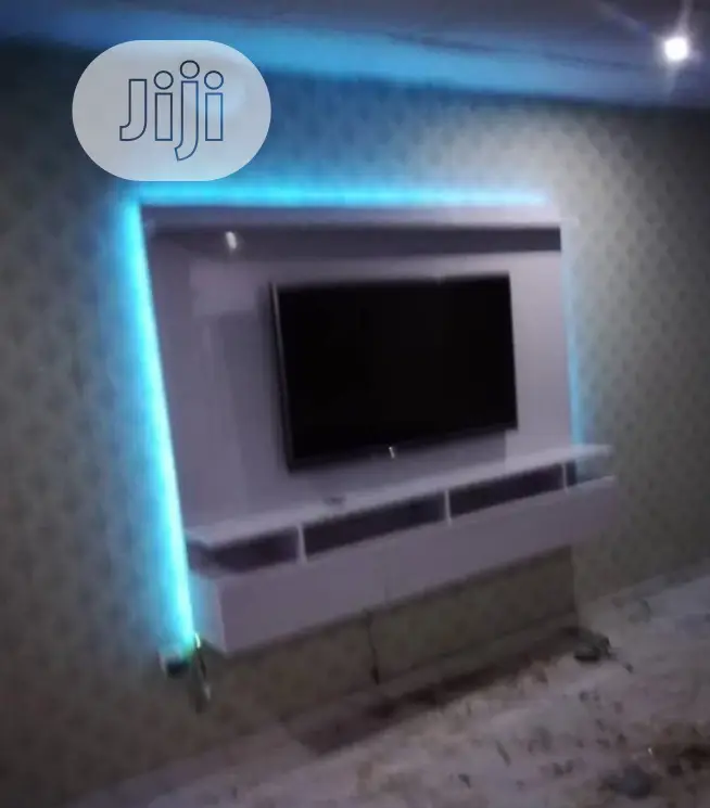 Portable Tv Consule