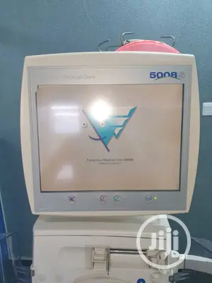 Fresenius 5008s Dialysis Machine