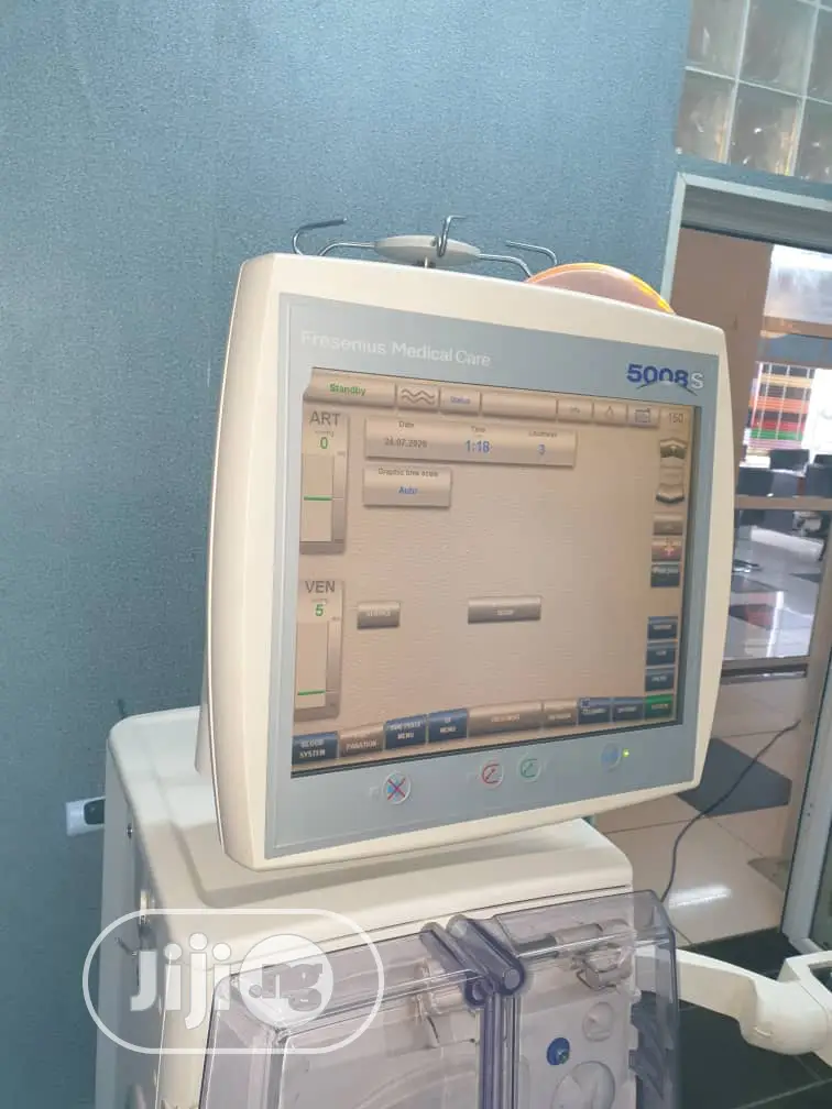 Fresenius 5008s Dialysis Machine