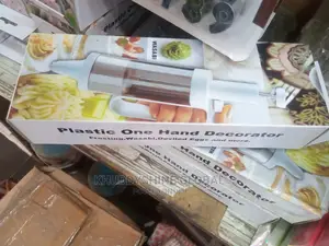 Plastic One Hand Decorator
