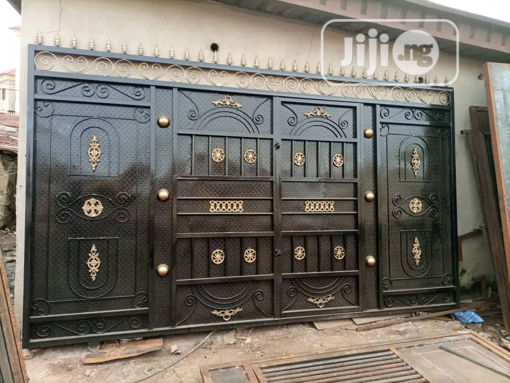 Sliding Steel Gate