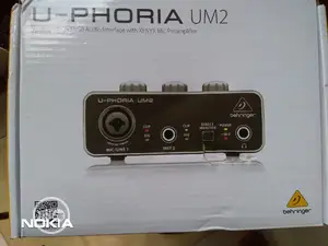 Behringer U-Phoria Um2 Audio Interface