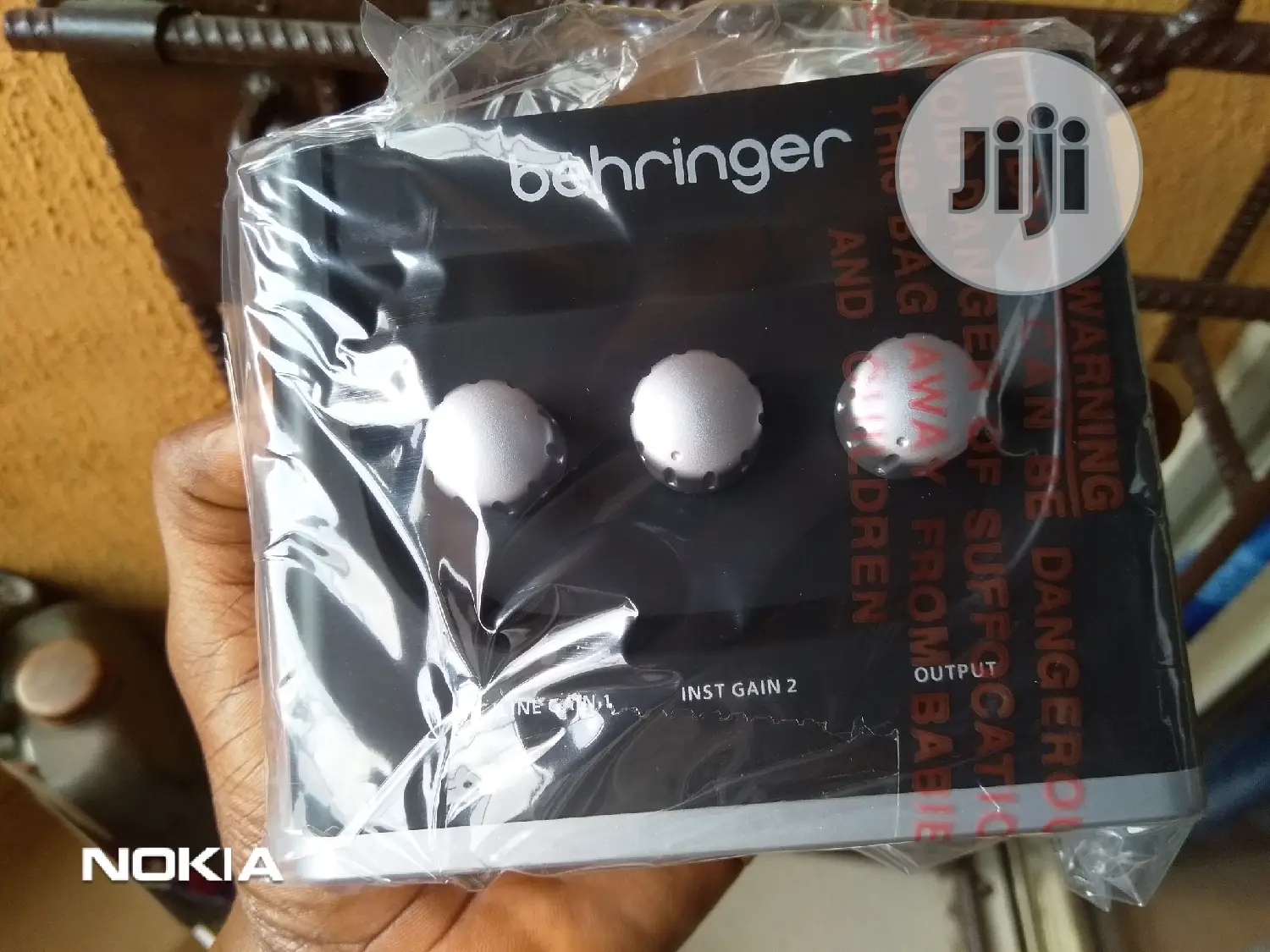 Behringer U-Phoria Um2 Audio Interface