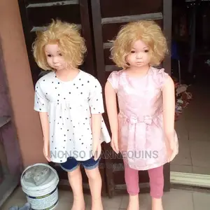 Plastic Realistic Female Kid Display Mannequin
