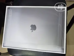 New Laptop Apple MacBook Air 8GB Intel Core I3 SSD 256GB