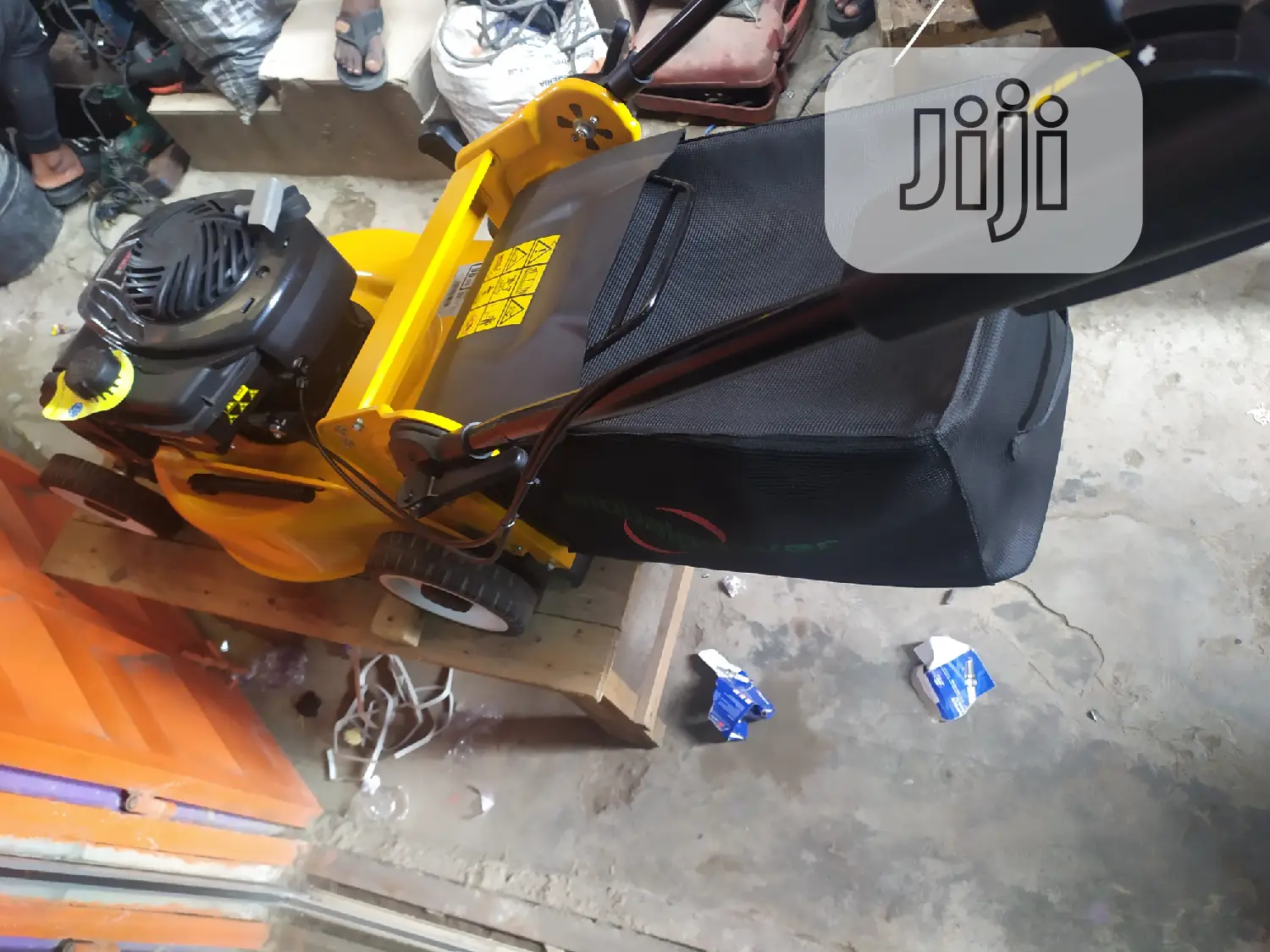 6 Horsepower Lawn Mower