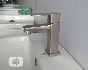 Sqaure Anti Rust Basin Tap A14