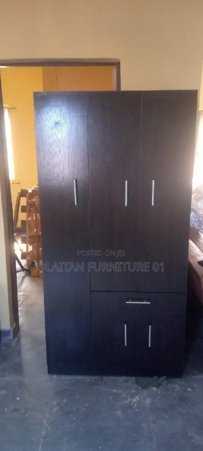 Bedroom Waldrobe