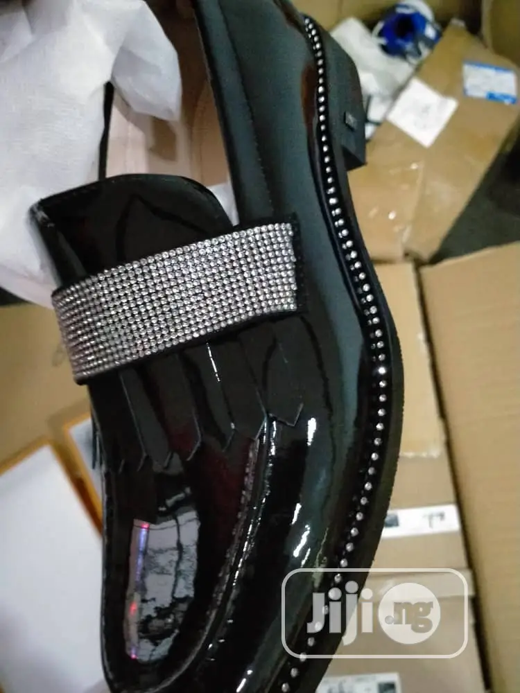Mens Shoes Collections