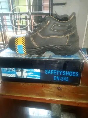 Quality Armstrong Safety Boot