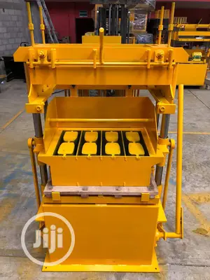 Complete Line Concrete Block Molding Machine