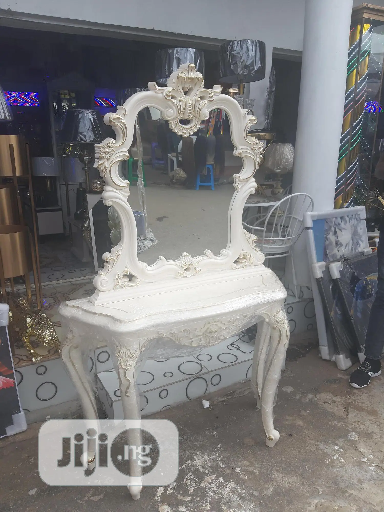 White Wooden Console and Mirror