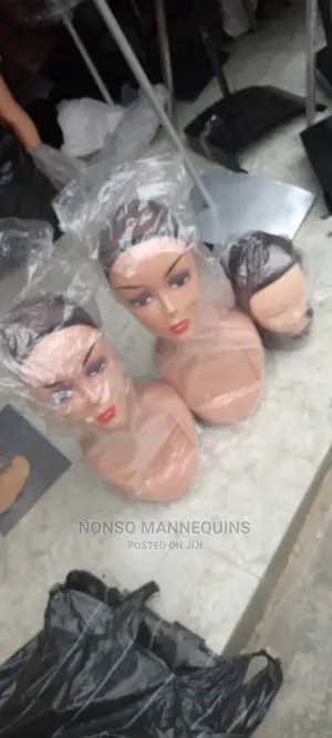 Plastic Female Mannequin Heads