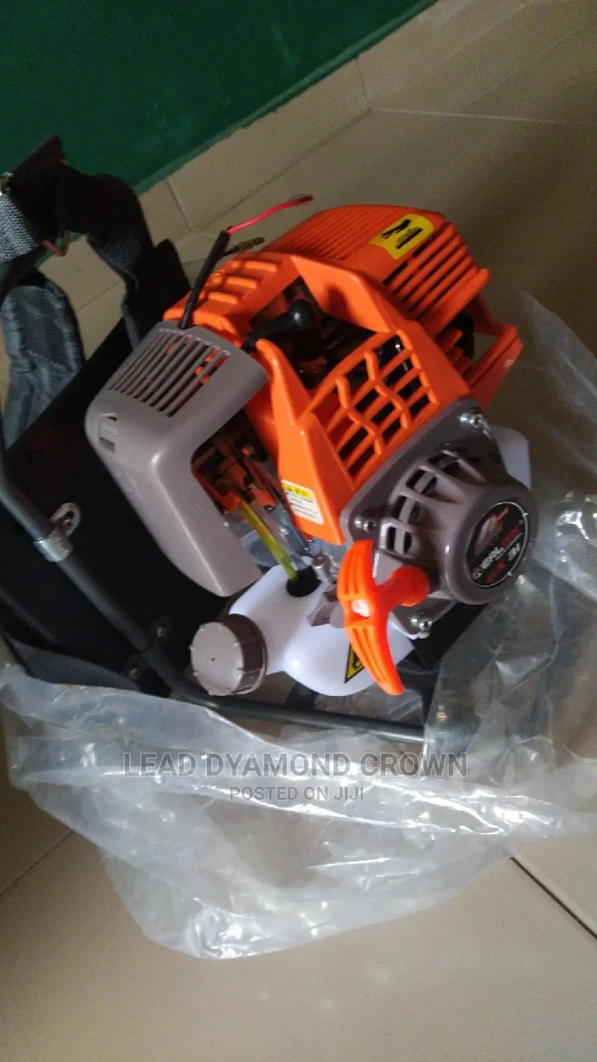 Weeding Machine/Brush Cutter ( 4 Strokes Engine)
