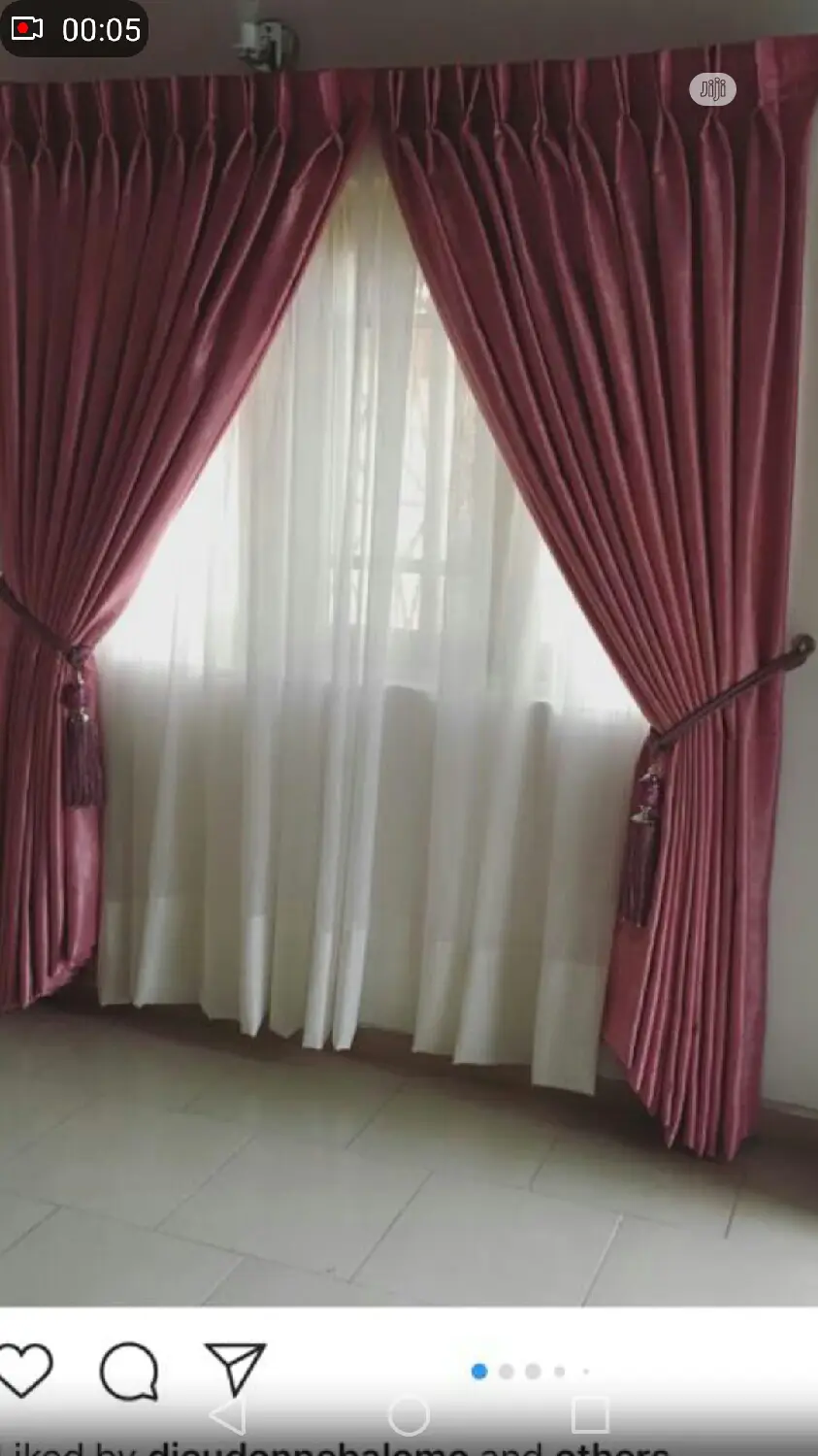 Plain Curtain From Excellent Interiors