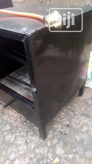 Bsking Gas Ovens Available