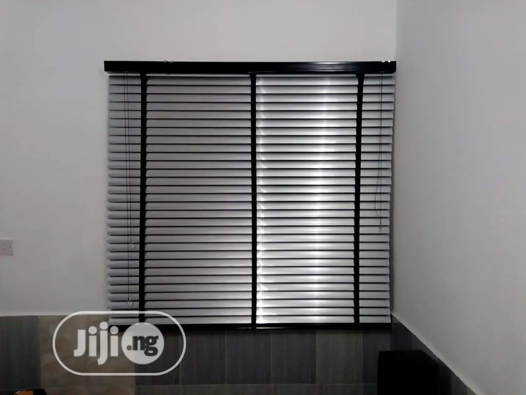 Metal 50mm Venetian Blinds