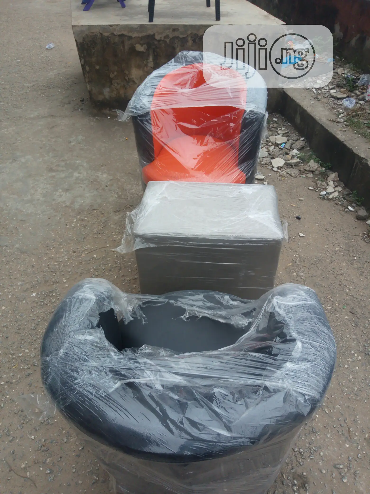 Promo! Sofa 2pcs Single and Centre Table