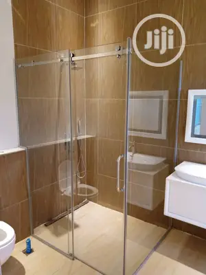Transparent Shower Cubicle