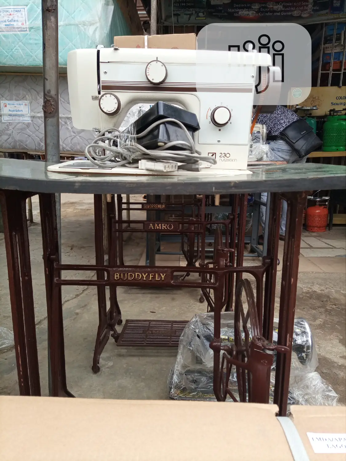 Multipurpose Zigzag Sewing Machine