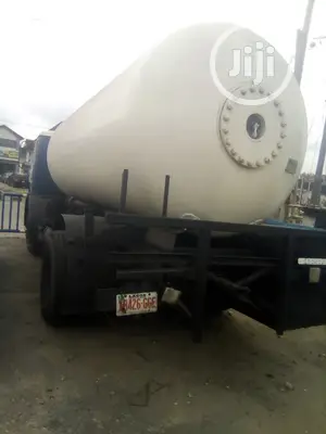 Gas Tank Truck of 8tones , 15000 Litters for Sale