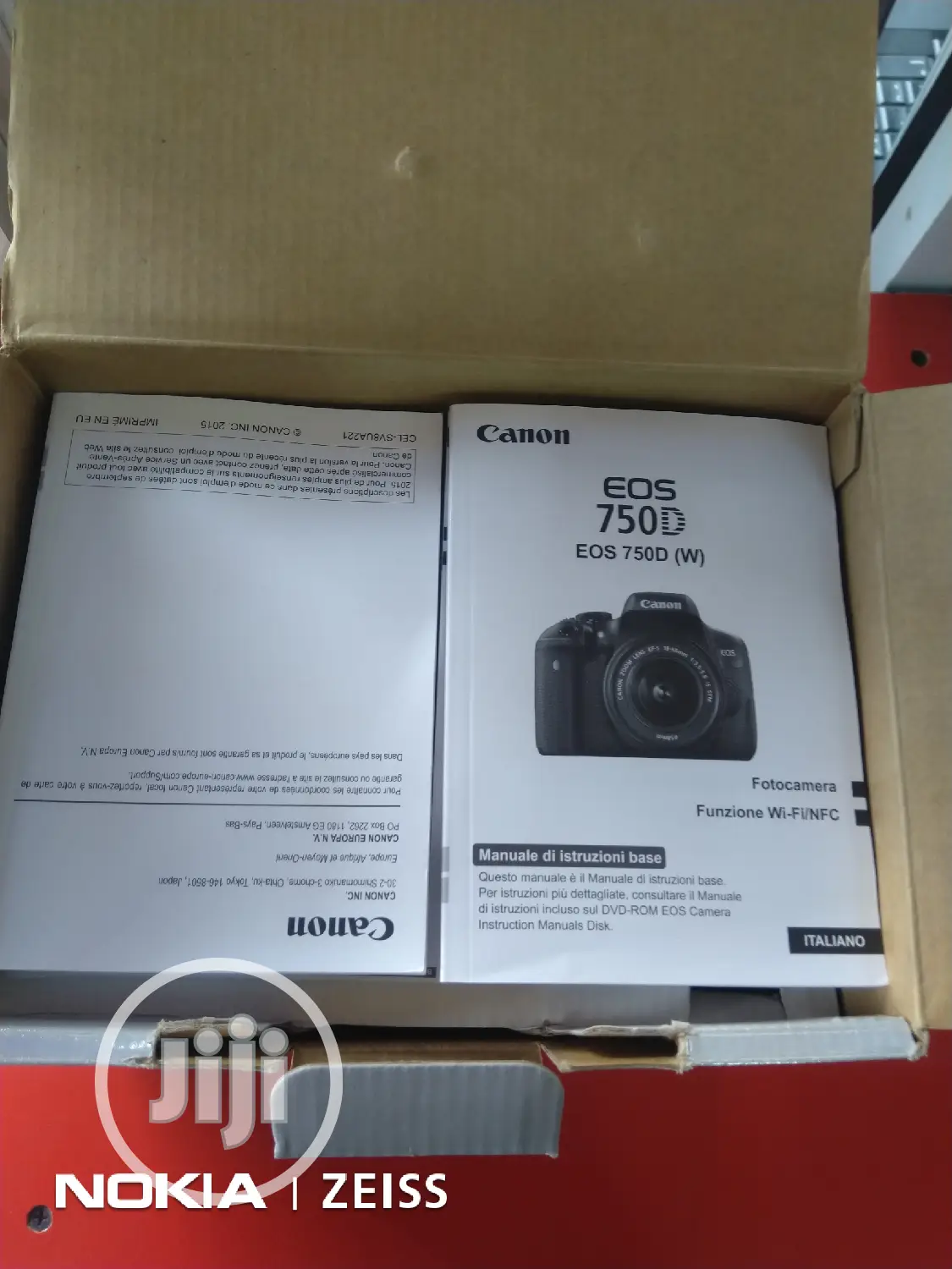 Canon EOS 750D