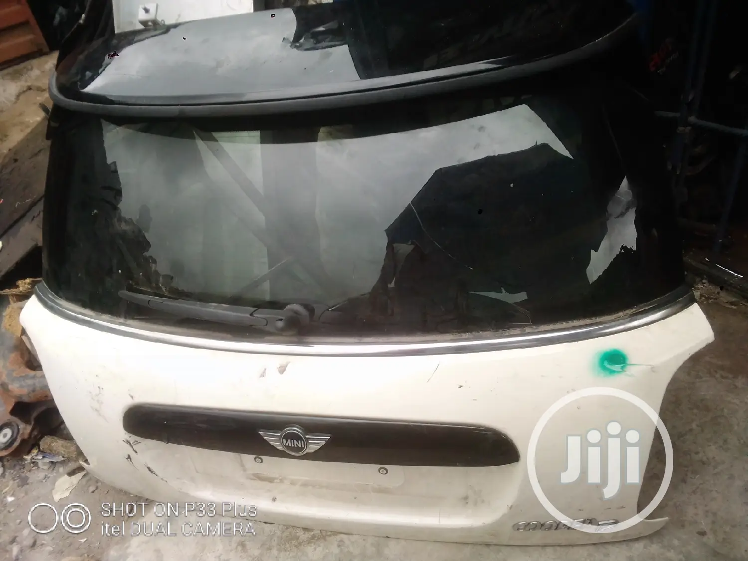Mini Cooper Boot 2016