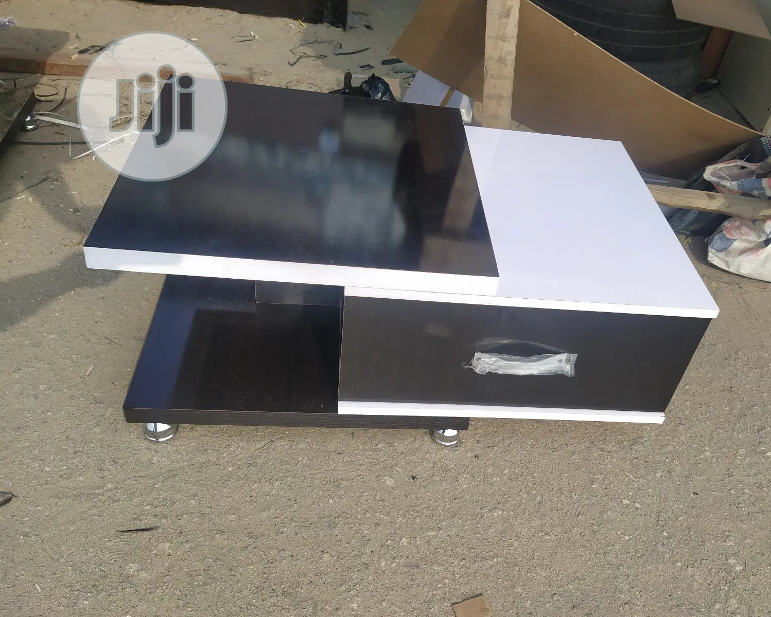 Modern Center Table