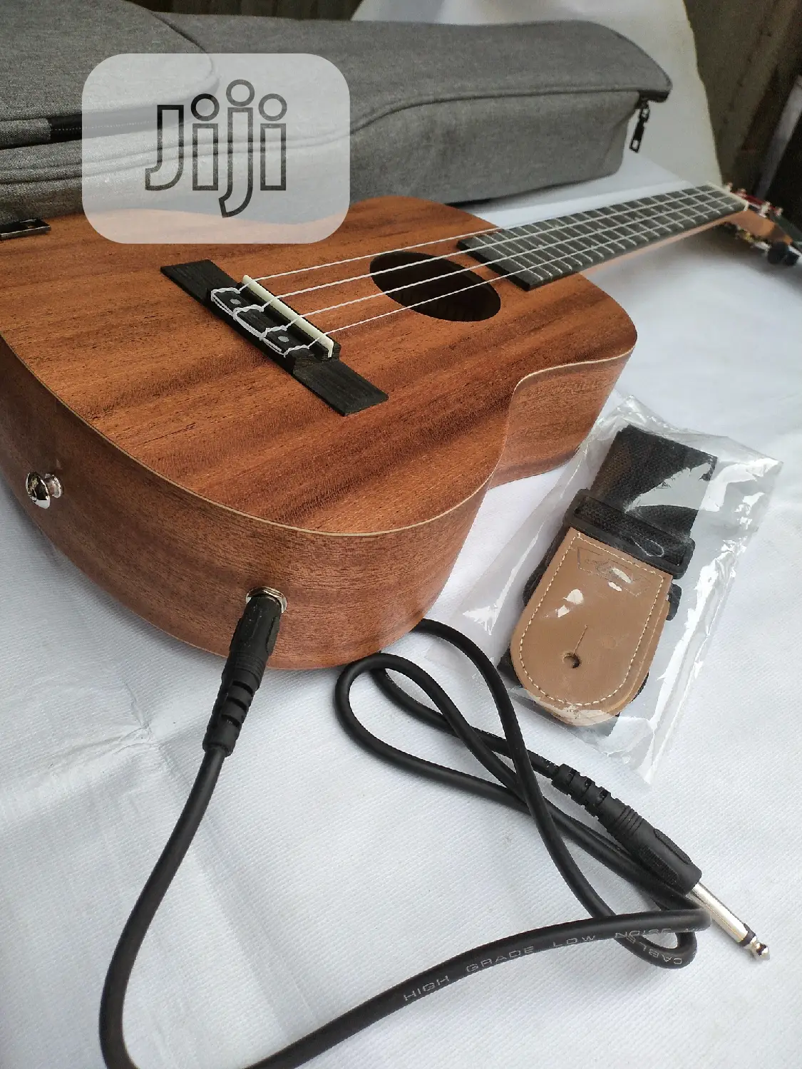 Hallmark-Uk Concert Ukulele