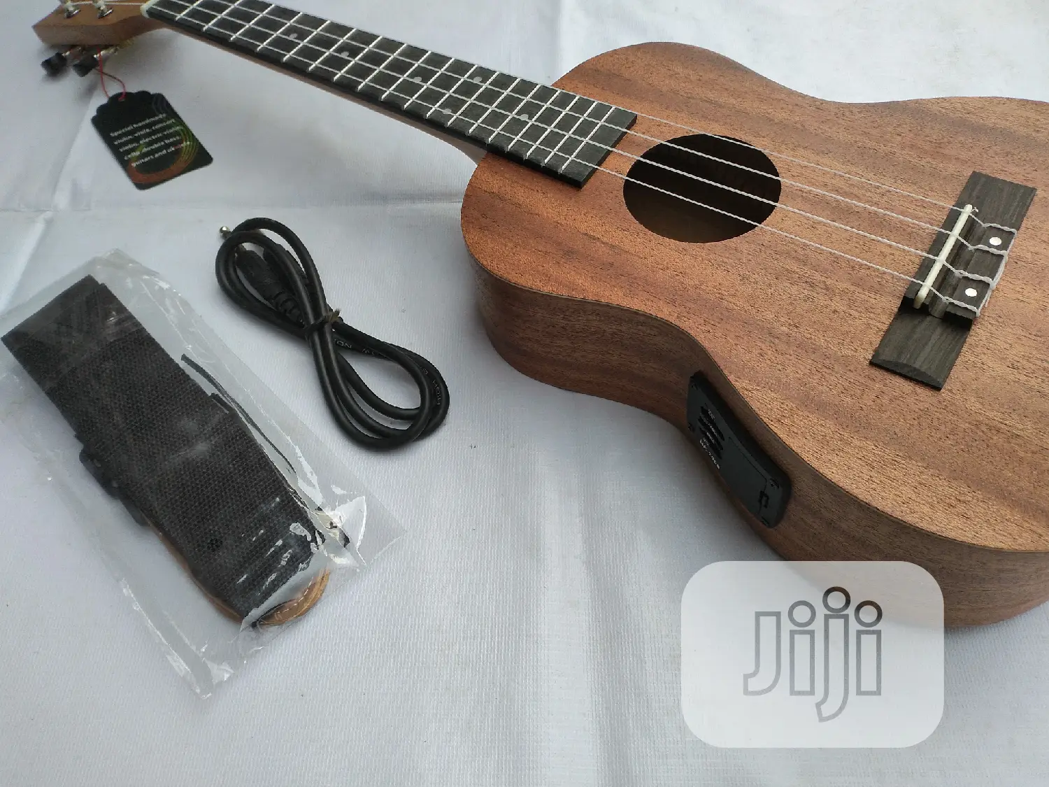 Hallmark-Uk Concert Ukulele
