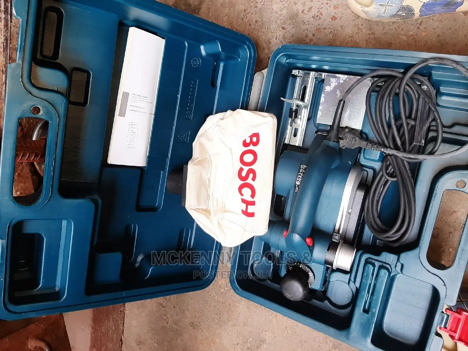 Planner Machine Bosch Gho 26-82