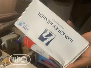 Micro-Hematocrit Reader