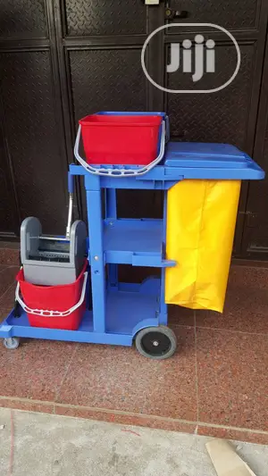 Cleaniing Cart or Cleaning Troly