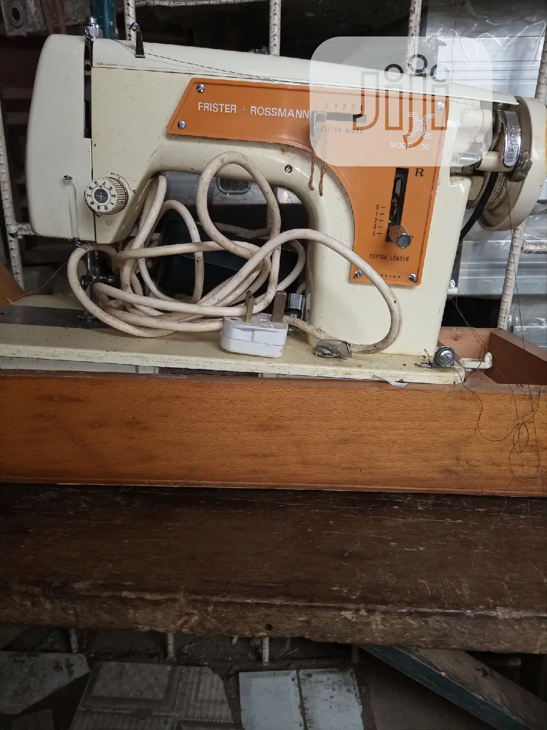 Frister Rossman Multipurpose Sewing Machine